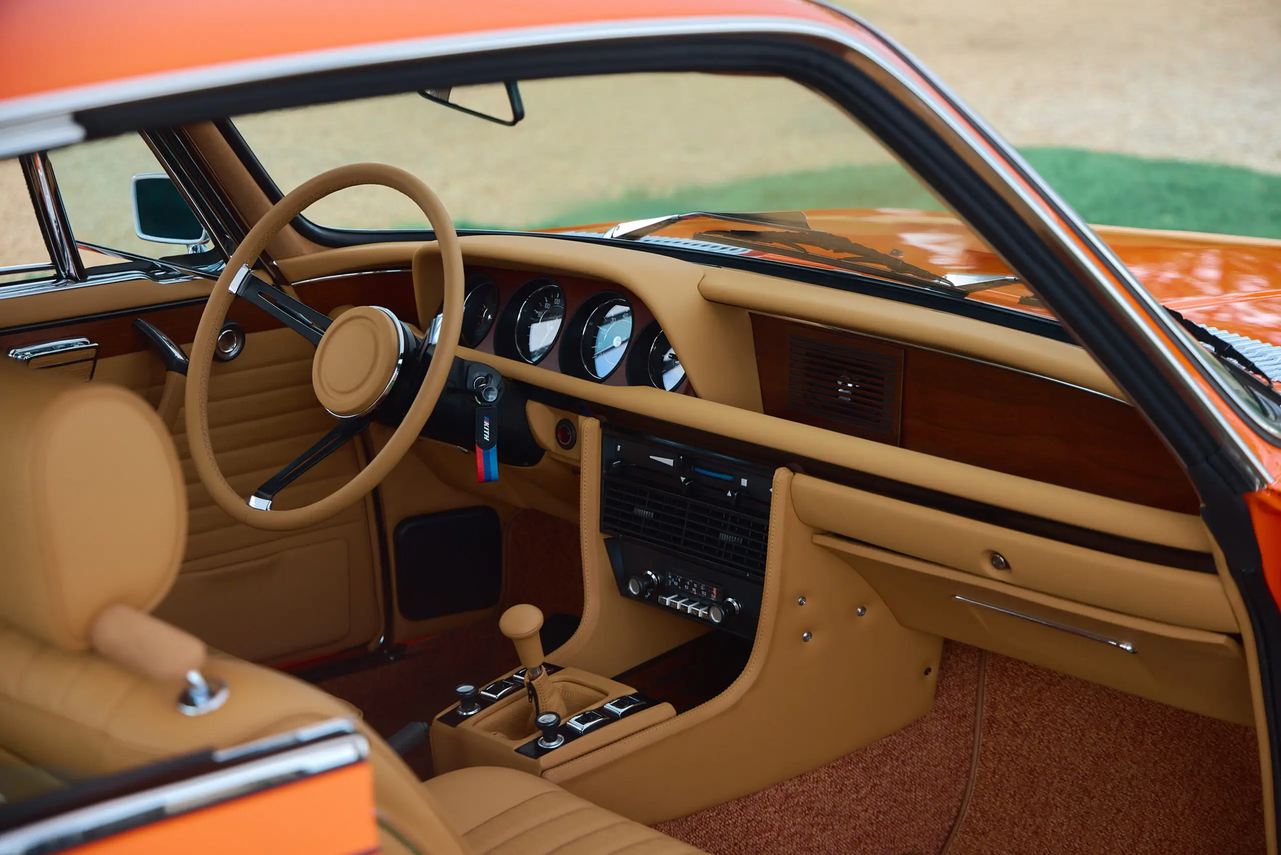 2kith-bmw-2026-inka-orange-autos-coleccion